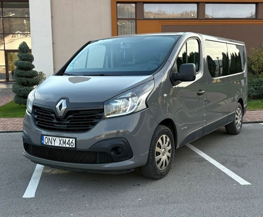 Renault Trafic 1.6 Dci 8+1 locuri versiunea lungă