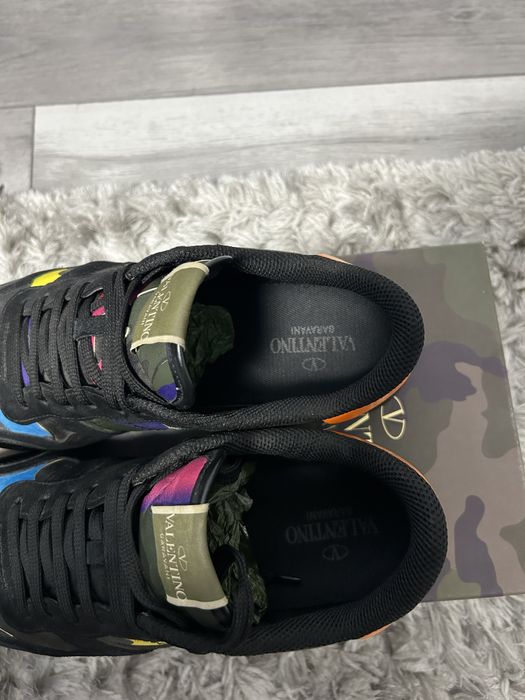 Vand Valentino Garavani Rockrunner URGENT