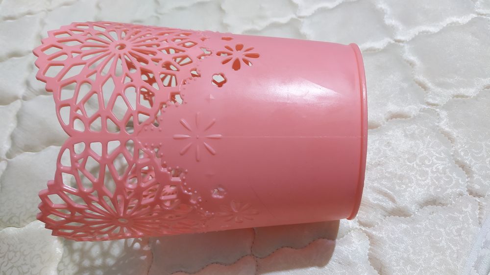 Продается Кашпо -корзина.