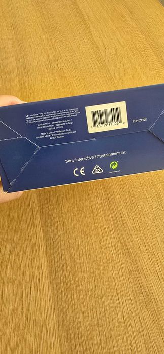 Безжични контролери DUALSHOCK®4 - PlayStation