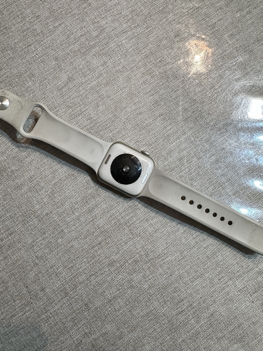 Apple Watch SE 2 (40mm) сатамын