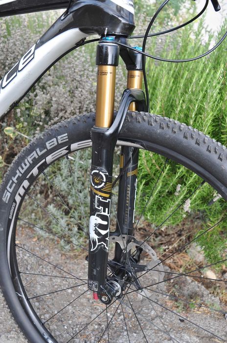 Price Premium 29 цола- Deore XT-карбонов велосипед