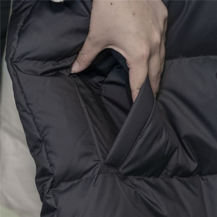 Продам куртку новую Li - ning