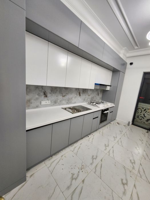 Кухонные гарнитуры Стиле хай-тэк