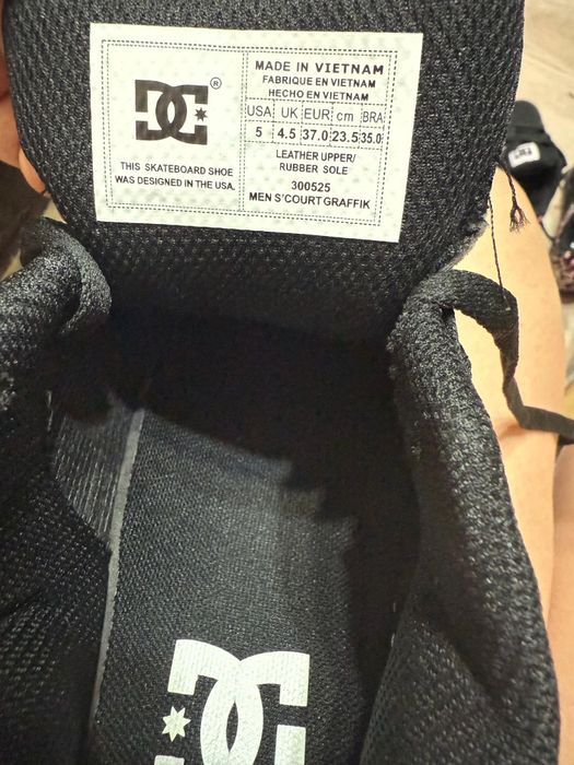 Кроссовки Dc shoecousa 38,39 размеры