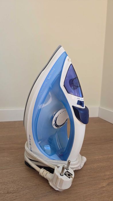 Парна ютия Philips EasySpeed Plus – 2200W
