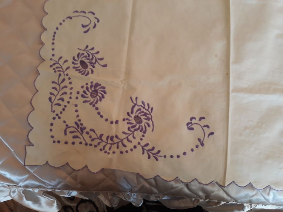 Каренца с бродерия от преди 70 години 3 броя за 10 лева