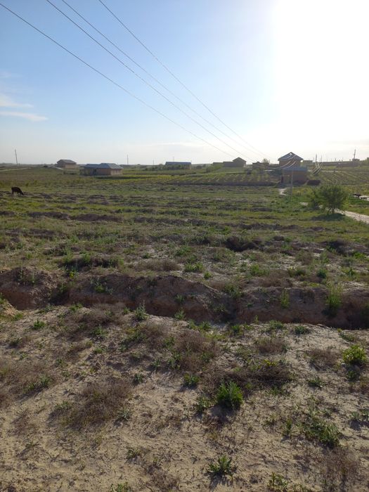 Уй жой томорка  сотилади.