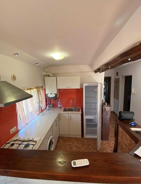 Inchiriez apartament 2 camere