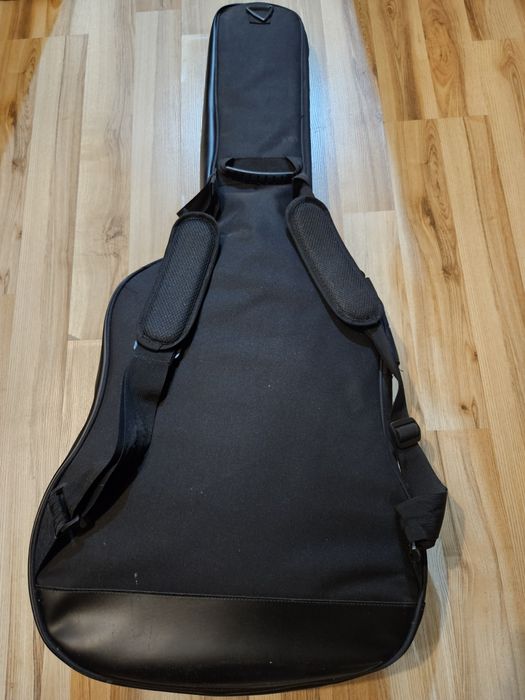 Chitara acustica Ibanez cu husa