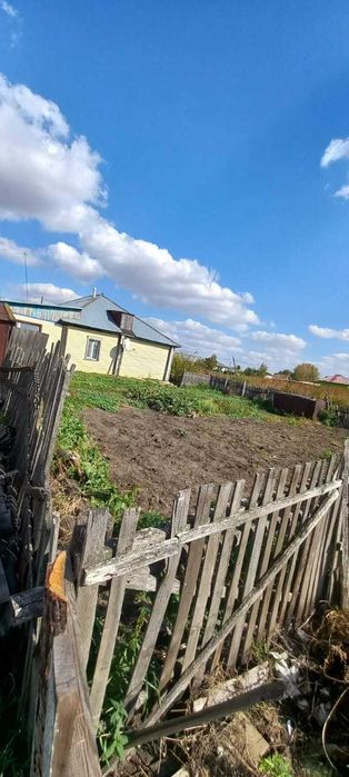 Продам жилой дом с центр отоплением.