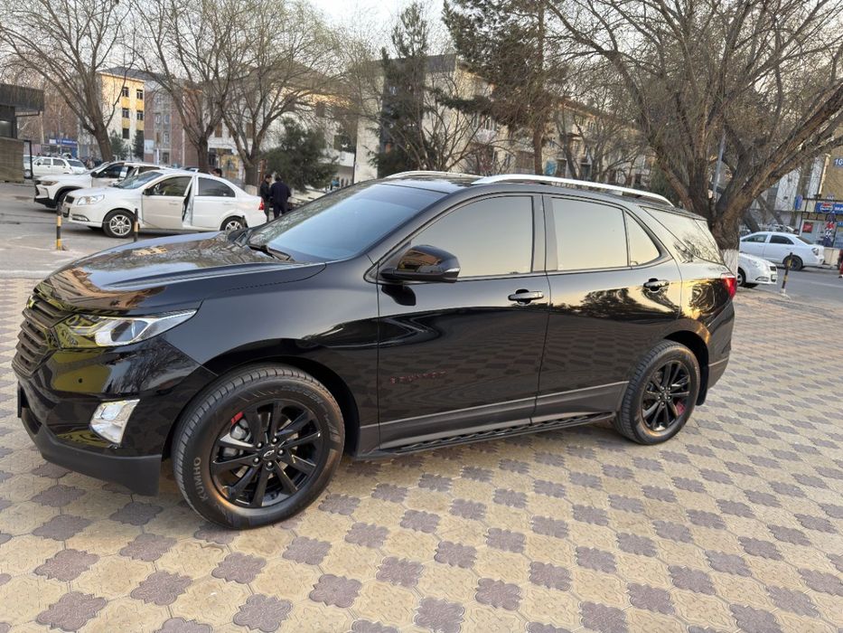 Equinox  2020 yil tozza