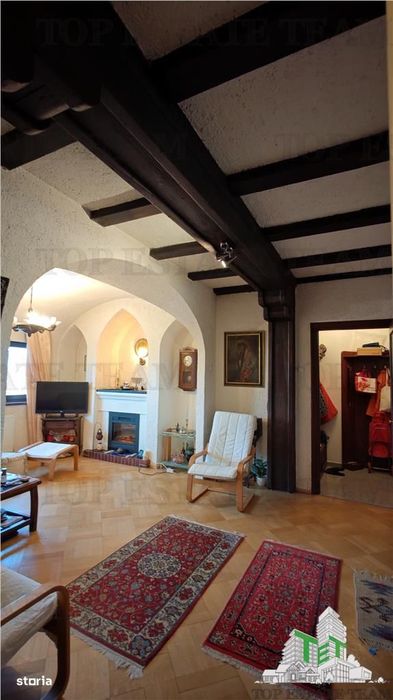 Apartament de 3 camere ultracentral, 2 intrari, lift cu acces privat — fotografia 2