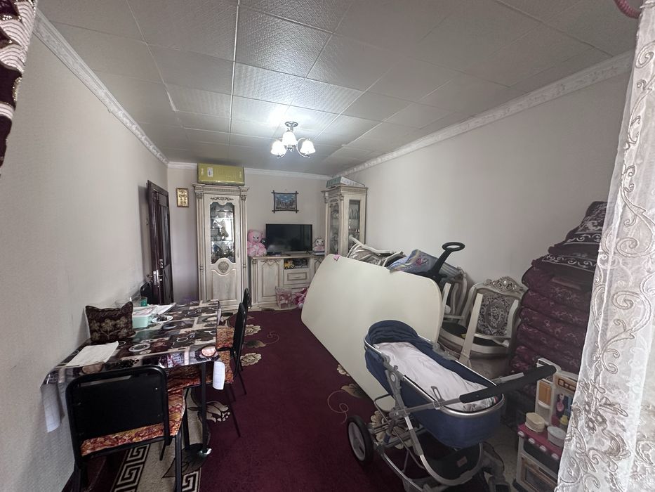 Янгихаёт тумани Бинокор махалласида уй сотилади