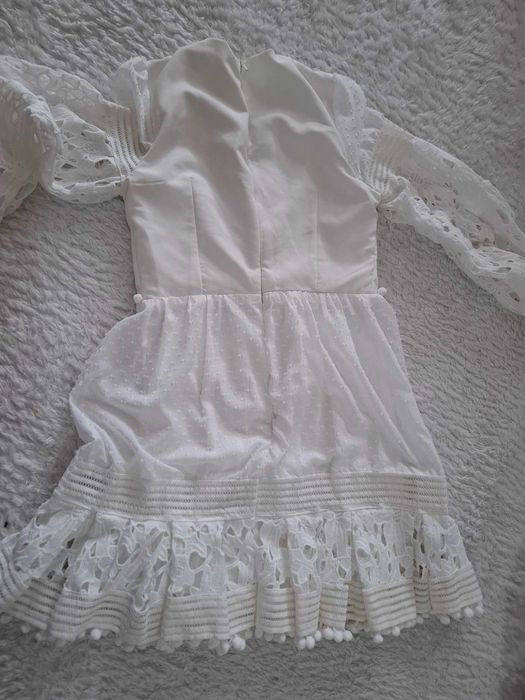 Бяла къса рокля Xs размер