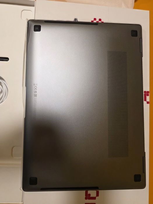 Samsung Book5 Pro 360 Ultra 7, 16GB RAM ,512GB 16" touch Spen open box