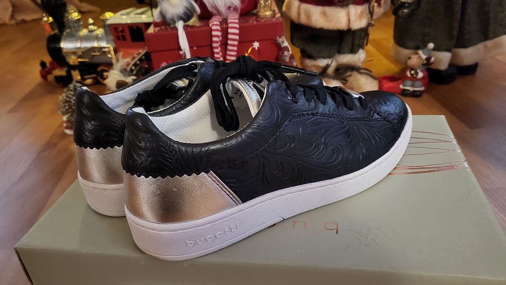 Pantofi sport ( adidasi) piele Bugatti