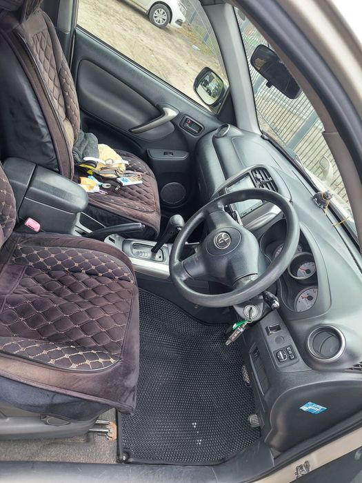 Рав 4 в хорошем состоянии