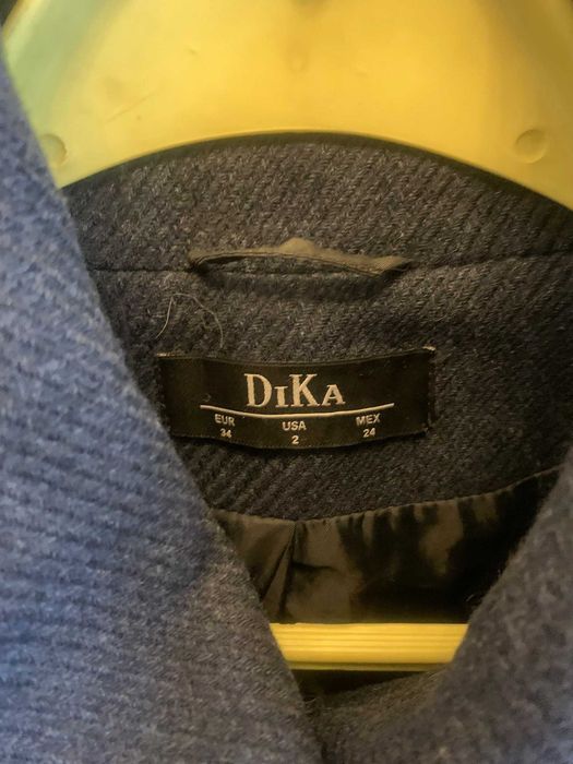 Продавам вълнено палто Дика - ново