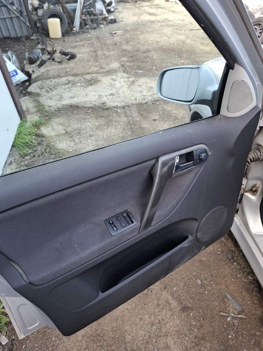 Volkswagen Polo 2001 година 1.4 бензин на части