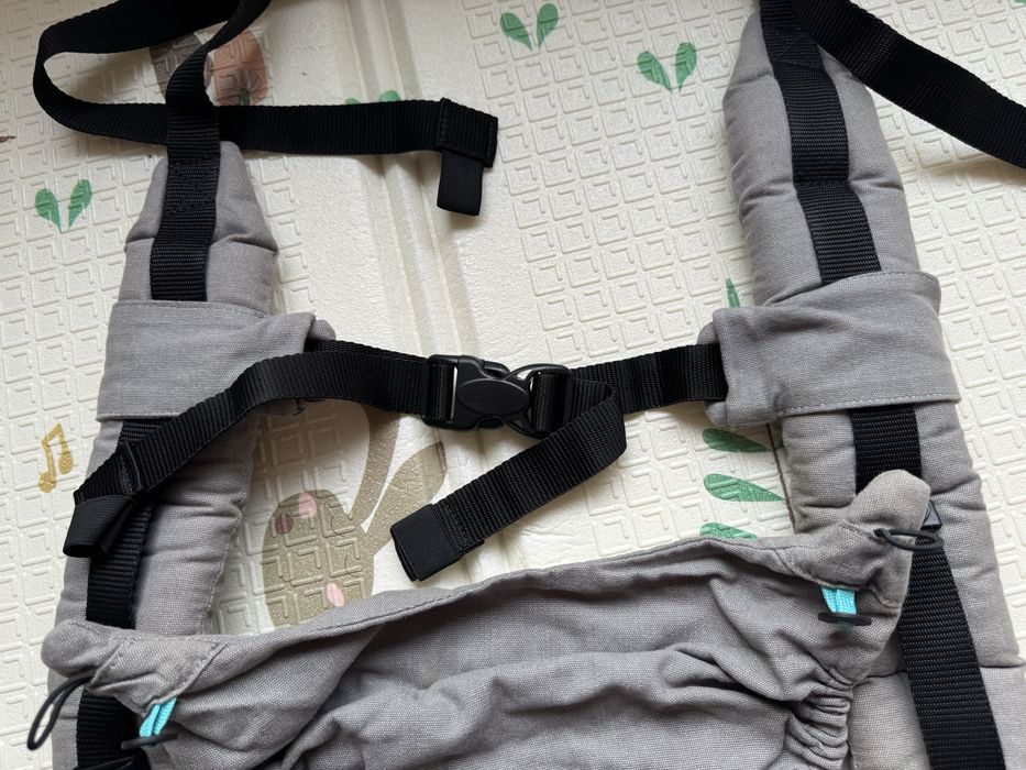 Marsupiu ergonomic Manduca XT – gri, reglabil, până la 20 kg