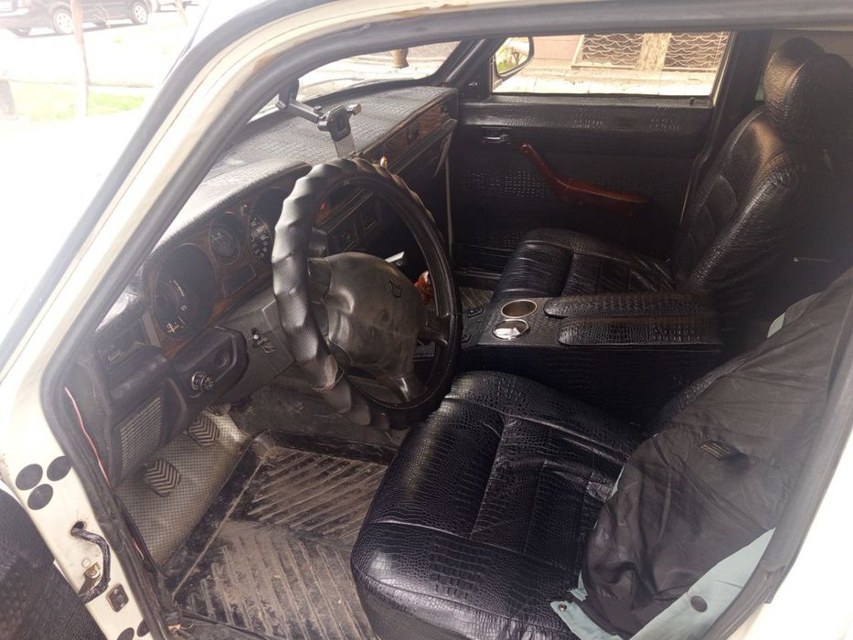 Gaz 3102 sotiladi srochna