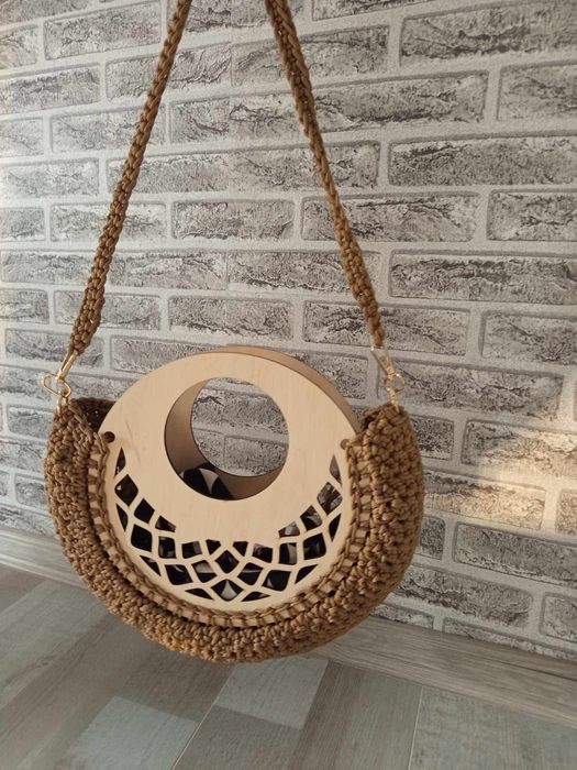 Чанта тип кошничка