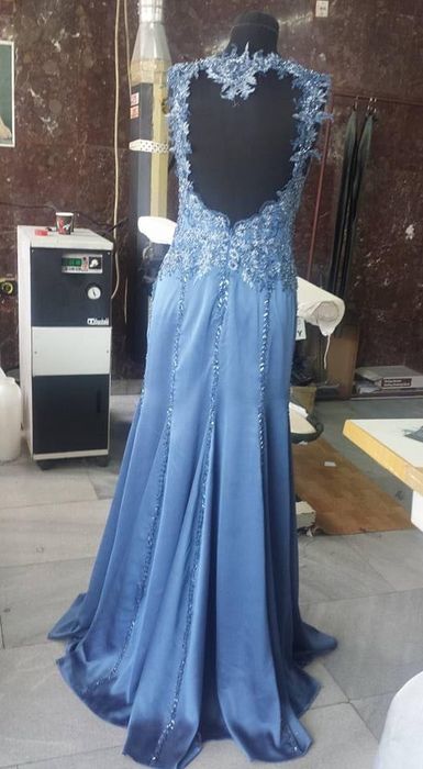 Бална рокля с дантела