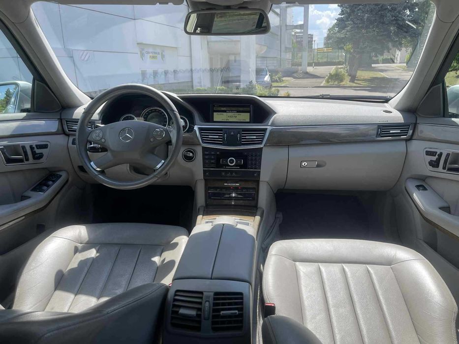 MERCEDES-BENZ E-Class 2011 — imagine 5