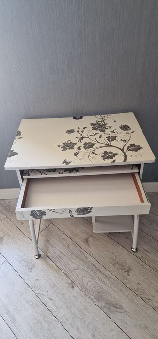 Стол парта компьютерный