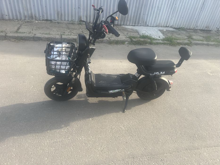 Scuter electric G 60 încărcător baterii noi sau schimb cu iphone