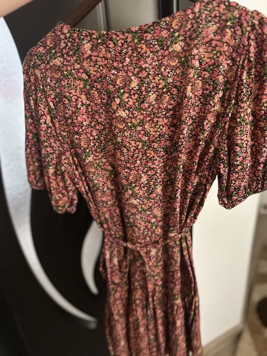 Rochie inflorata papaya