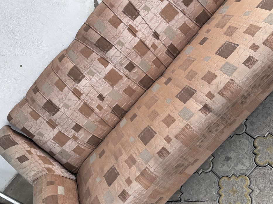 Отдам даром . Диван