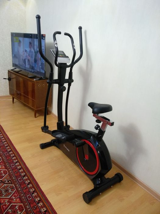 Велотренажёр 
Состояние:отличное , как новый  
Фирма : clitc