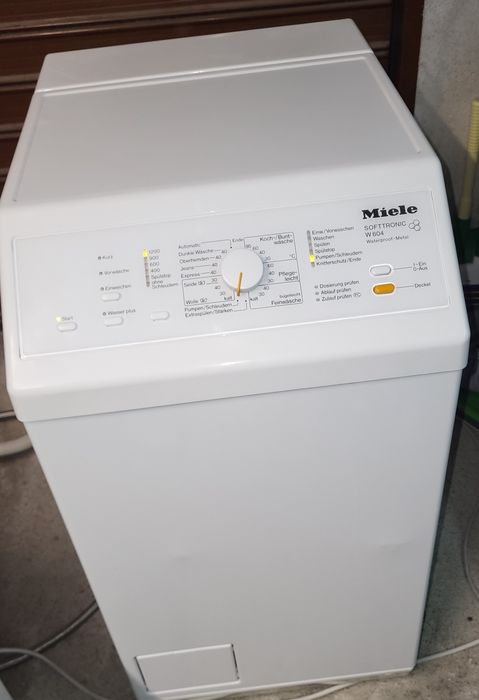 Пералня Miele Softronik с горно зареждане пчелна