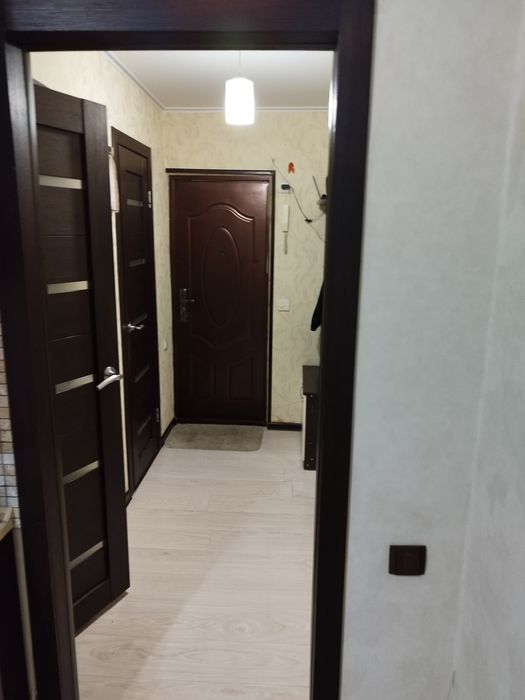 Продам квартиру 8 мкрн
