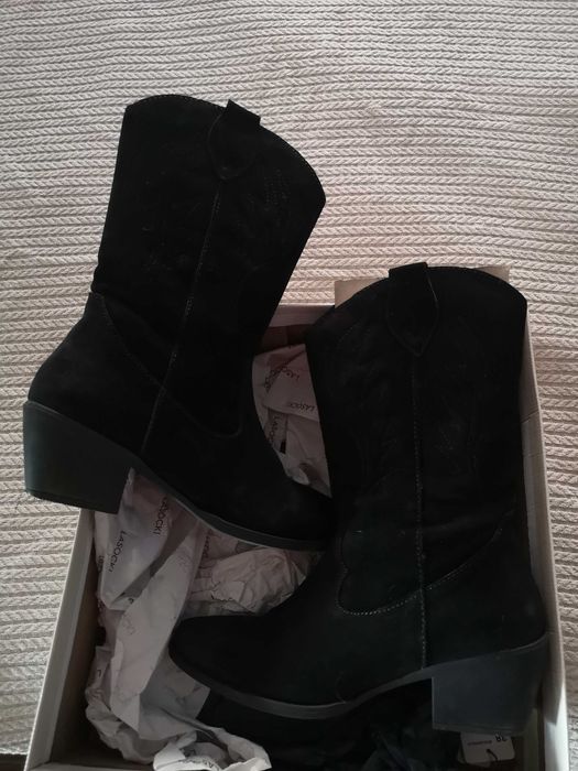 Ciocate negre piele
