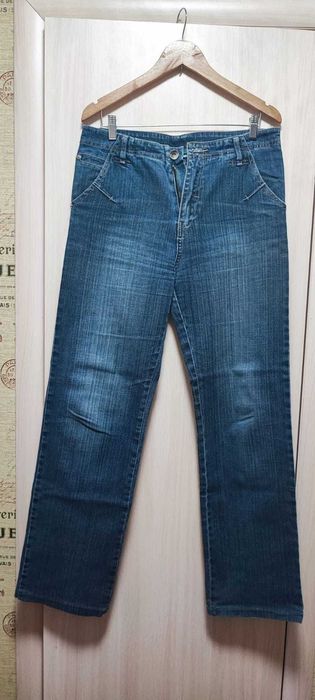 Джинсы синие женские прямые б/у 50 р-р