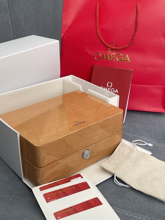 Часы Omega Seamaster 300 m, можно продать в ebay