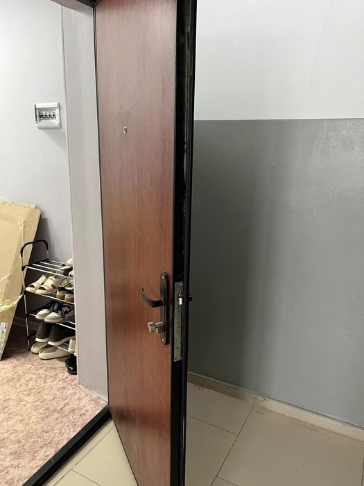 Продам металлические двер