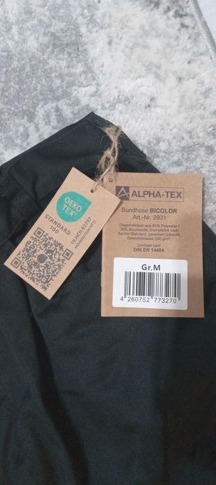 Pantaloni salopeta