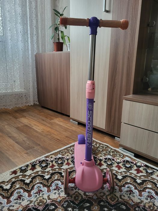 Продам самокат детский