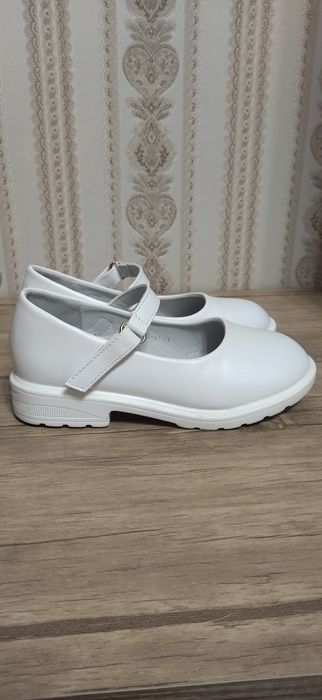 Туфли на девочку