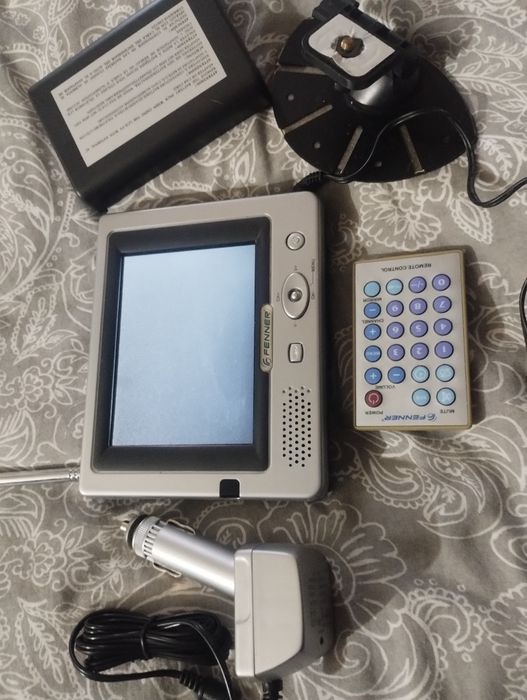 Televizor portabil Fenner complet