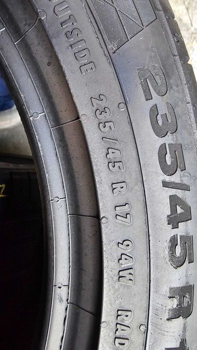 235 45 17 CONTINENTAL vara