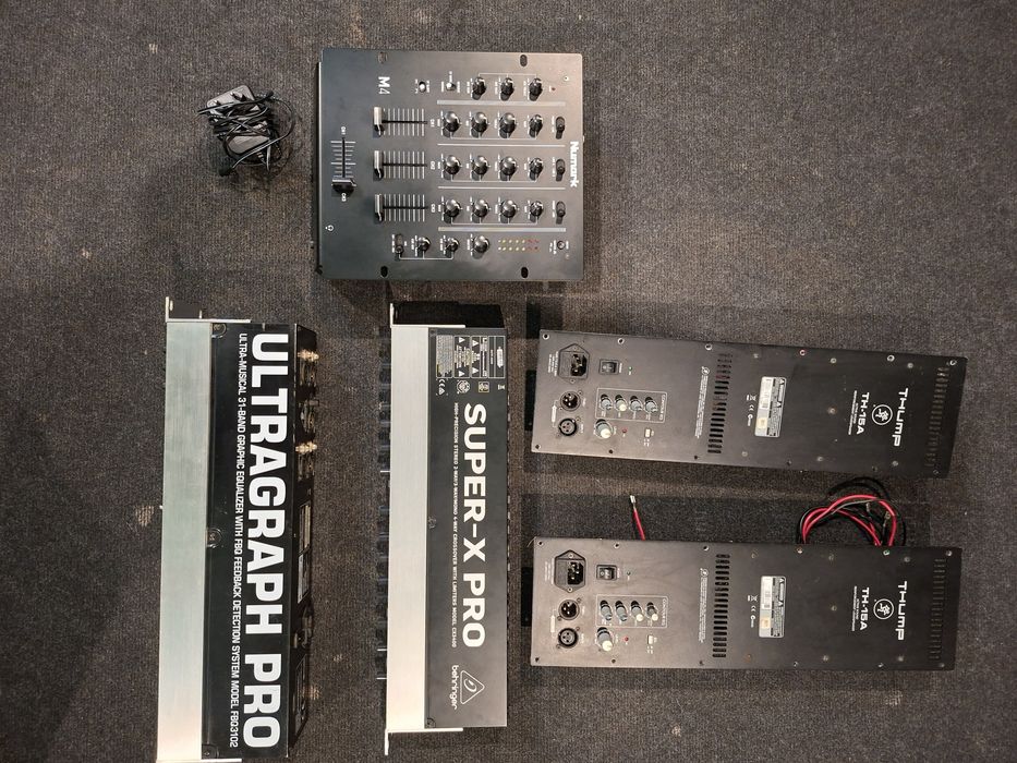 Mixer dj Numark M4. behringer. Pioneer. Dynacord.