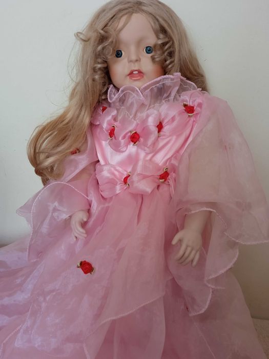 Кукла старинна 65 см порцеланова + дрехи