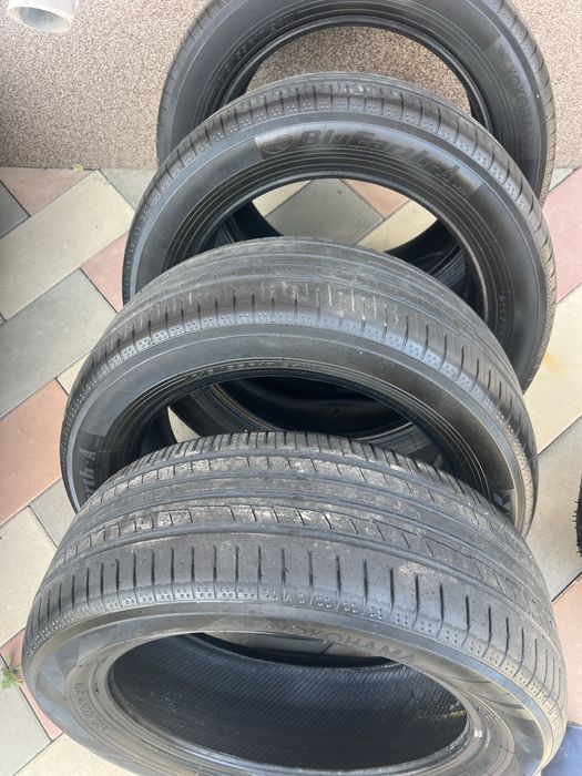 Yokohama BlueEarth A 215/55 R17