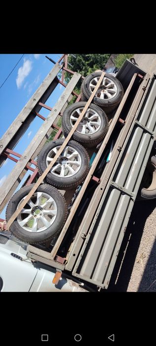 Продам резину без дисков 265/60R18