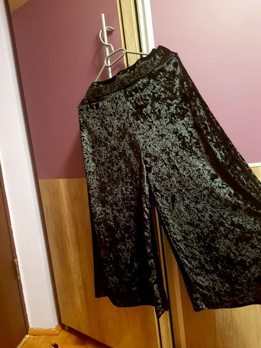Pantaloni catifea